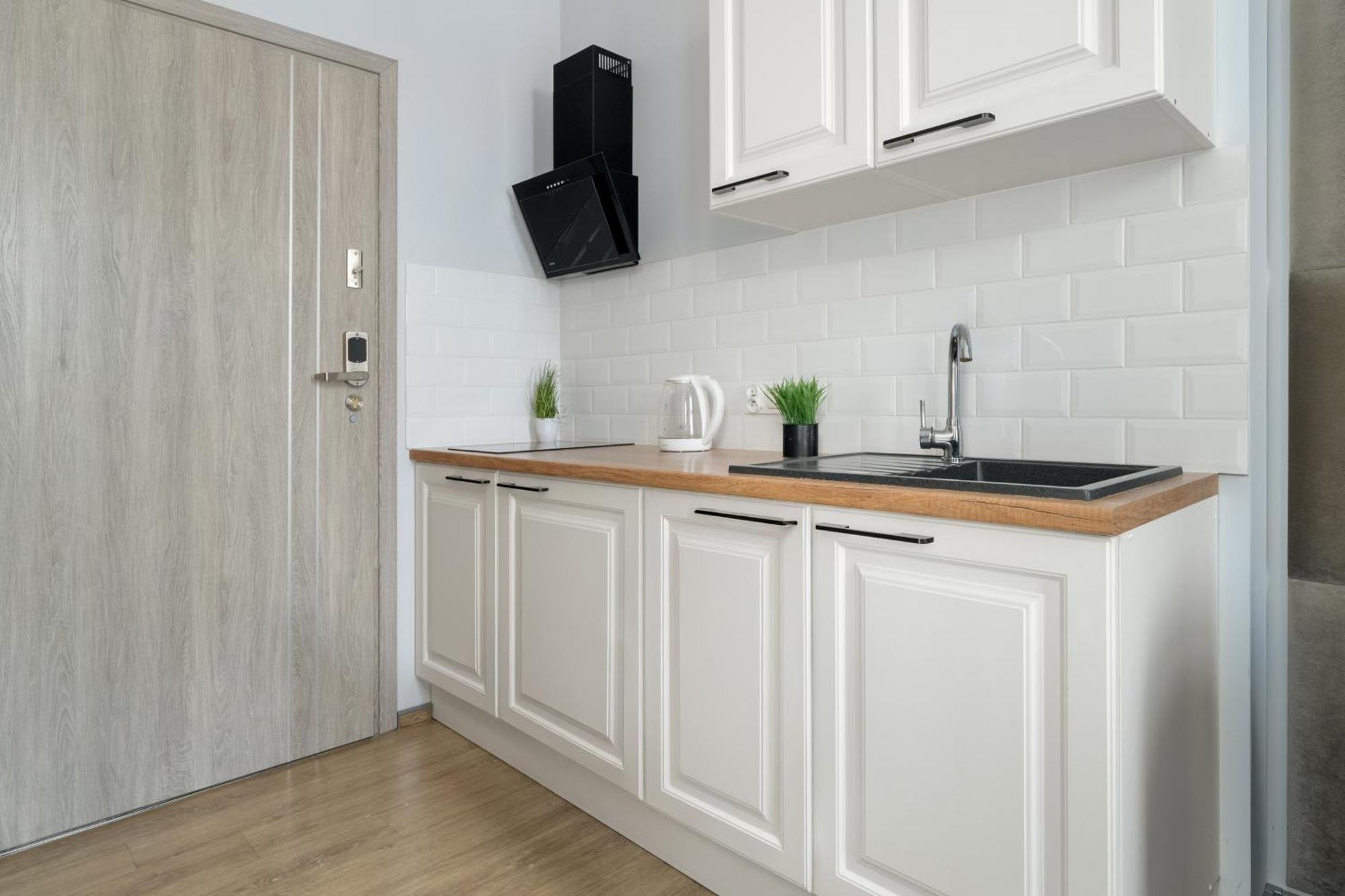 Przytulne Studia Very Berry W Poznaniu Blisko Parku By Noclegi Renters Екстериор снимка